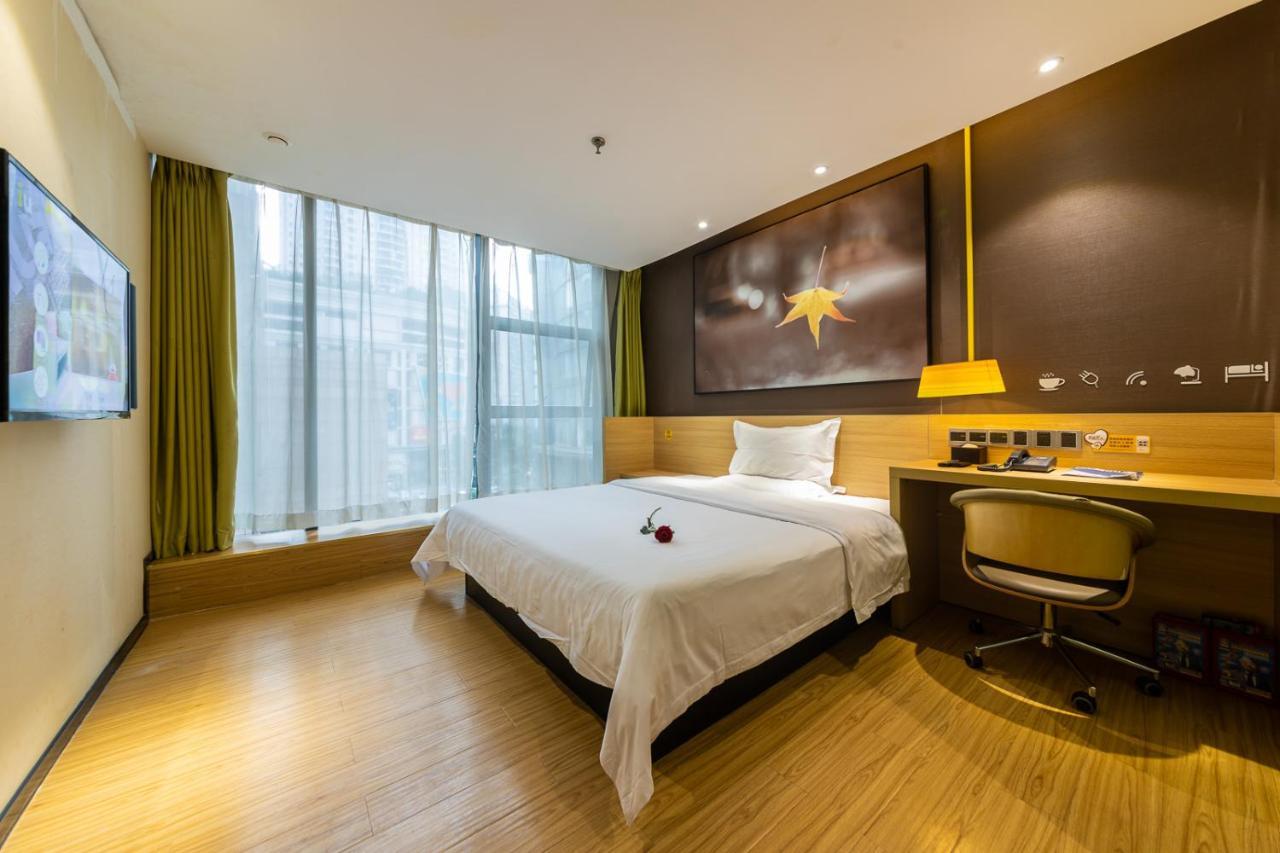 Iu Hotel Chongqing Jiefangbei Eksteriør billede